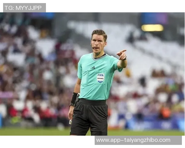 费耶诺德后卫回应拜仁传闻称队友常开玩笑我专注于个人成长 费耶诺德后卫回应拜仁传闻称队友常开玩笑我专注于个人成长