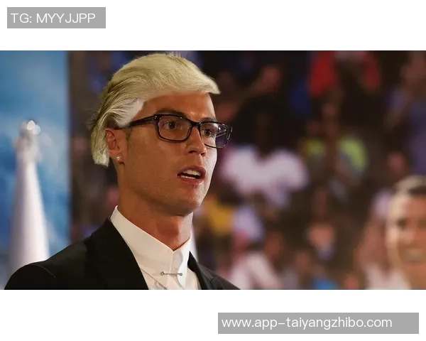 特朗普赠送镀金钥匙给C罗使其成为首位获此荣誉的运动员